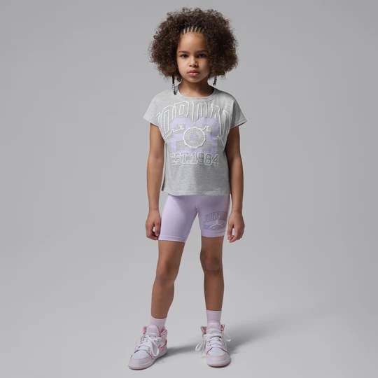 Zdjęcie produktu Zestaw T-shirt o pudełkowym kroju i kolarki dla małych dzieci Jordan - Fiolet