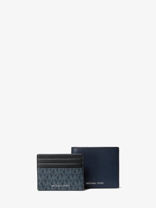 Zdjęcie produktu Zestaw upominkowy ze składanym portfelem ze skóry groszkowej i etui na karty z charakterystycznym logo Michael Kors