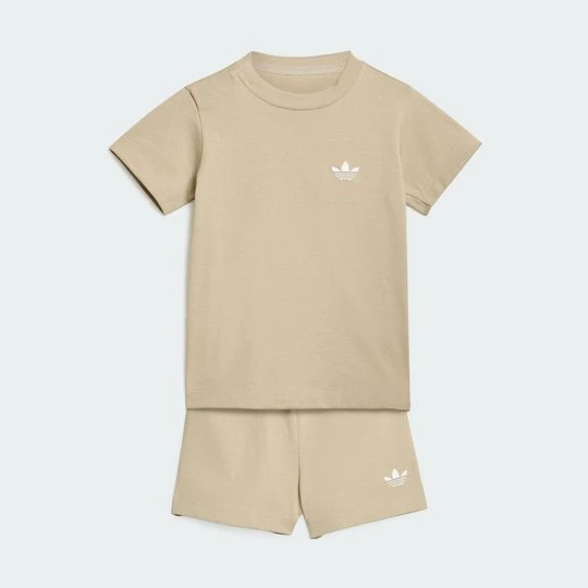Zdjęcie produktu Zestaw z koszulką i szortami Adidas Khaki Three