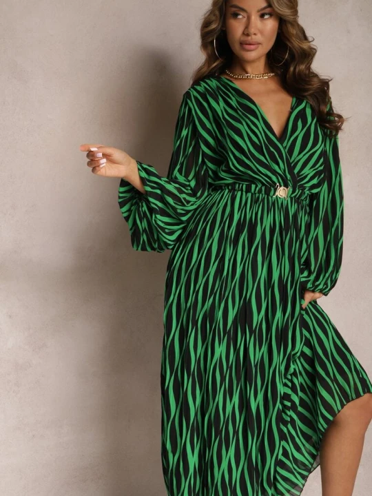 Zdjęcie produktu Zielona Plisowana Sukienka Maxi z Kopertową Górą i Gumką w Pasie Holia Retro & Icone