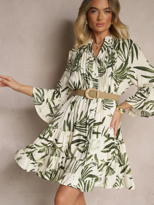 Zdjęcie produktu Zielona Rozkloszowana Sukienka z Wiskozy z Falbanami z Motywem Roślinnym Ridivaria M&d Fashion