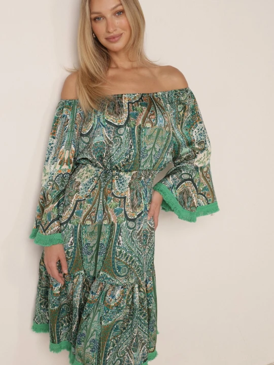 Zdjęcie produktu Zielona Sukienka Hiszpanka Ozdobiona Frędzlami o Rozkloszowanym Fasonie w Print Paisley Allnight