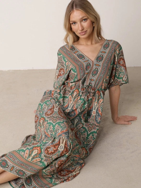 Zdjęcie produktu Zielono-Brązowa Sukienka Maxi z Wiskozy w Stylu Boho z Wzorem Paisley i Gumką w Pasie Naroli Cflo