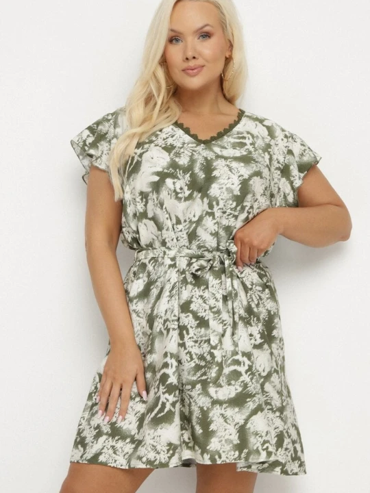 Zdjęcie produktu Zielona Sukienka z Wiskozy i Lnu Pudełkowa z Wiązaniem w Talii w Abstrakcyjny Wzór Toleira Melya By Melody