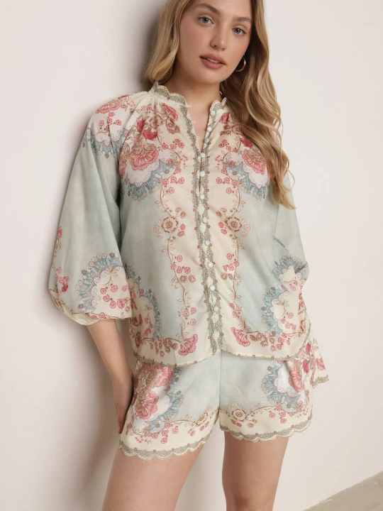 Zdjęcie produktu Zielone Letnie Szorty w Stylu Boho z Kwiatowym Motywem i Paskiem Sharoria Bisou's Project