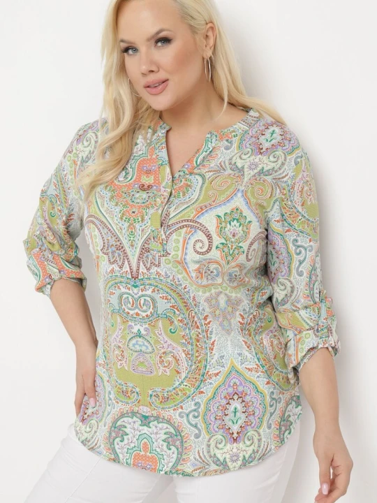Zdjęcie produktu Zielono-Beżowa Bluzka Koszula z Guzikami Przy Dekolcie w Ornamentalny Print Indafare Christy
