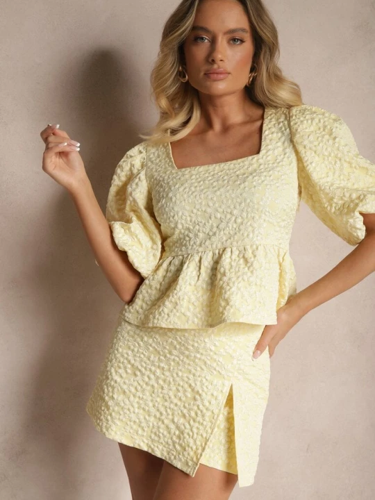 Zdjęcie produktu Żółte Spódnico-Spodenki High Waist w Ozdobne Kwiatuszki Nelzemis Retro & Icone