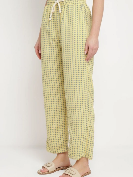 Zdjęcie produktu Żółte Spodnie w Geometryczny Print z Wysokim Stanem Lolla Queene