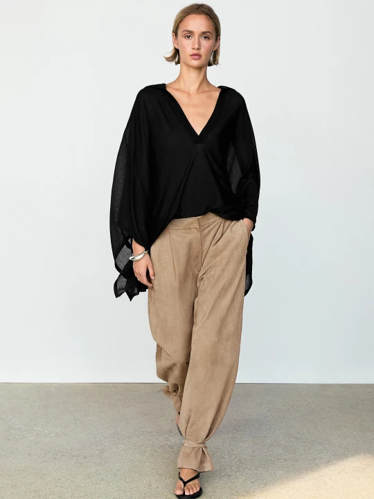 Zdjęcie produktu Zwiewna Narzutka Z Kołnierzykiem Polo I Metalicznym Detalem - Czarny - Massimo Dutti - Female