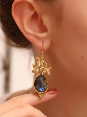 L'Atelier de Gaia Pozłacane kolczyki z labradorytem rozmiar: onesize