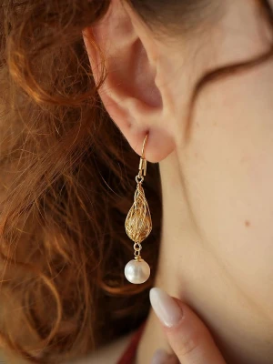 L'Atelier de Gaia Pozłacane kolczyki z perłami rozmiar: onesize