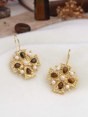 L'Atelier de Gaia Pozłacane kolczyki z tygrysim okiem i perłami rozmiar: onesize