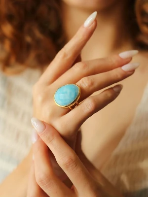 L'Atelier de Gaia Pozłacany pierścionek z opalem rozmiar: onesize