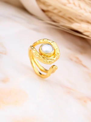 L'Atelier de Gaia Pozłacany pierścionek z perłą rozmiar: onesize