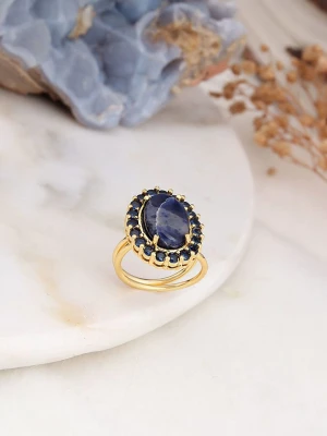 L'Atelier de Gaia Pozłacany pierścionek z szafirem i cyrkoniami rozmiar: onesize