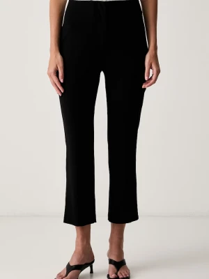 Le Privé spodnie capri damskie z wiskozy YSEE CAPRI NOIR czarny