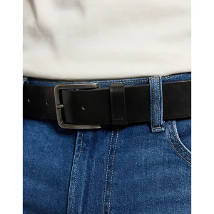 Lee Embossed Logo Leather Belt Black