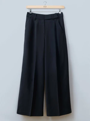 LeGer Spodnie "Chinara" w kolorze czarnym rozmiar: 36