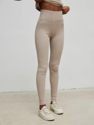 Legginsy damskie z prążkowanej dzianiny w kolorze BEIGE MELANGE - HIPS-L Marsala