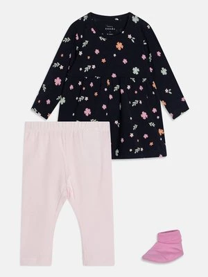 Legginsy name it