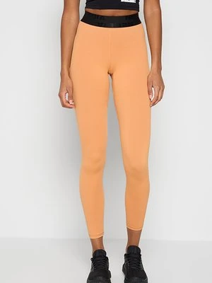 Legginsy Nebbia