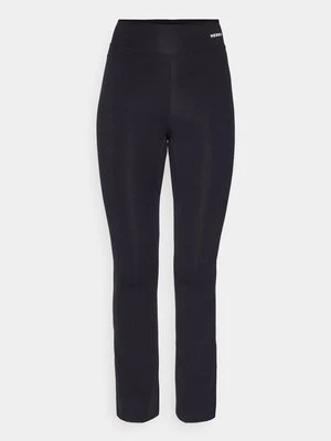 Legginsy Nebbia