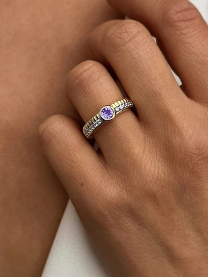 Les Petites Précieuses Pozłacany pierścionek z cyrkoniami i tanzanitem rozmiar: 58