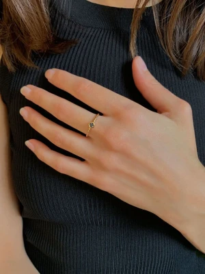 Les Petites Précieuses Pozłacany pierścionek z diamentem rozmiar: 50