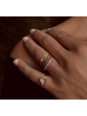 Les Petites Précieuses Pozłacany pierścionek z kamieniami szlachetnymi rozmiar: 58