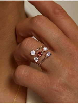 Les Petites Précieuses Srebrny pierścionek z kamieniami szlachetnymi rozmiar: 56