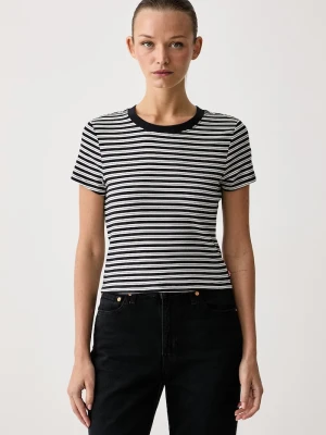 Levi's T-shirt damski bawełniany z elastanem ESSENTIAL BABY czarny