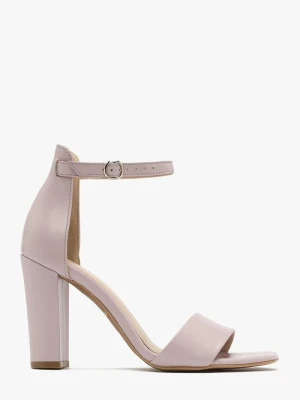 Liliowy sandały na słupku Ryłko