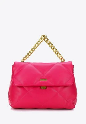 Listonoszka z miękkiej ekoskóry pikowana na łańcuszku różowa Wittchen