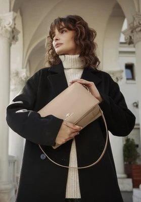 Listonoszka ze skóry naturalnej trójkomorowa beżowa Wittchen