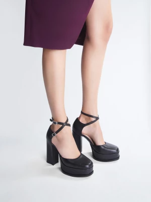 Liu Jo Black Leather Court Shoes LIUJO