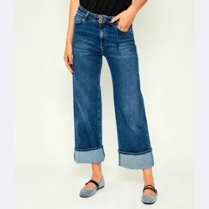 Liu Jo Jeansy B.UP Good Cropped H. | flare fit