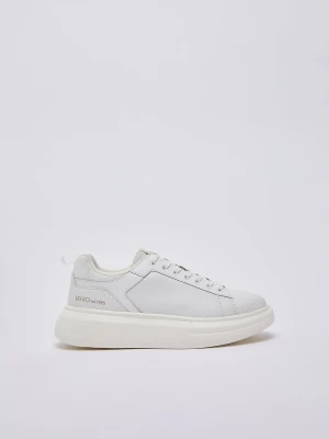 Liu Jo Platform Sneakers With Crackle Effect biały