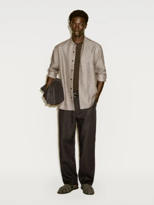 Lniana Koszula Regular Fit Ze Stójką − Limited Edition - Piaskowy - - Massimo Dutti - Mężczyzna