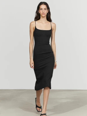 Lniana Sukienka Średniej Długości Na Cienkich Ramiączkach - Czarny - Massimo Dutti - Female