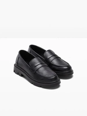 Loafersy chunky na lekkiej podeszwie BonPrix czarny