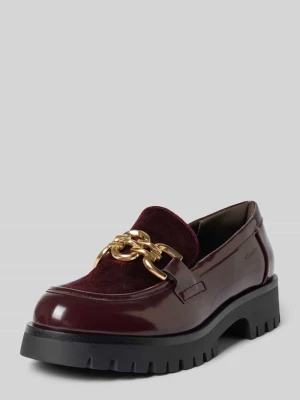 Loafersy z łańcuszek Tamaris Bordowy