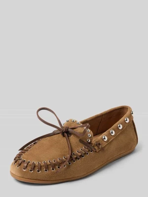 Loafersy z naturalnej skóry z obszyciem nitami Inuovo
