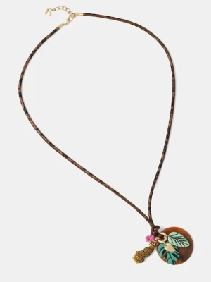 Lola Casademunt naszyjnik