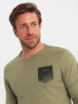 Longsleeve męski z printem w kształcie kieszonki - oliwkowy V2 - Rozmiar: L Ombre Clothing