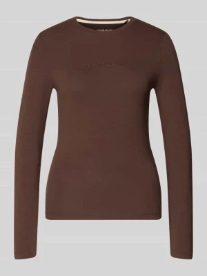 Longsleeve o kroju skinny fit z mieszanki bawełny Guess Czekoladowy