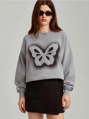 Luźna bluza z motywem motyla szara House