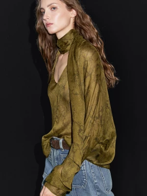 Luźna Bluzka W Zwierzęcy Wzór - Zieleń Mchu - - Massimo Dutti - Kobieta