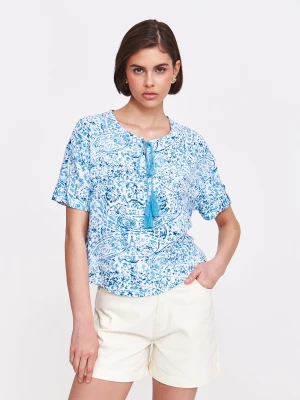Luźna bluzka z błękitnym printem Top Secret
