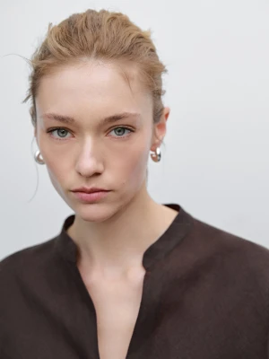 Luźna Koszula Z Lnu Ze Stójką - Bordowy - - Massimo Dutti - Kobieta