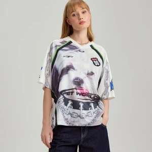 Luźna koszulka z nadrukiem psa i napisem pet world House